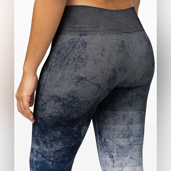 Lululemon Ebb to Train Tight Ombré Leggings - Picture 4 of 14